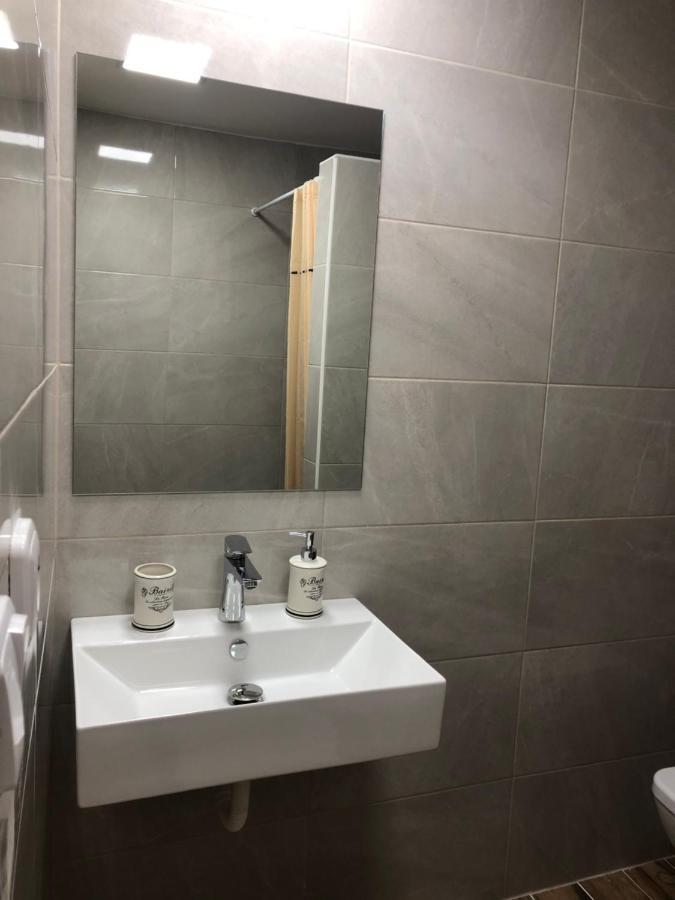 Guesthouse Zlatý Hrozen Česká Lípa Exteriér fotografie
