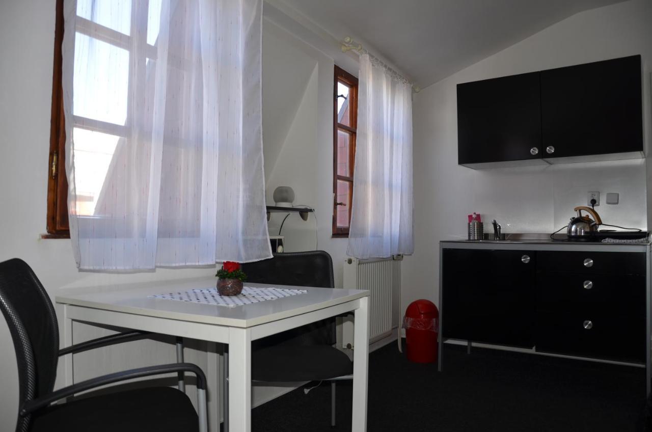 Guesthouse Zlatý Hrozen Česká Lípa Exteriér fotografie