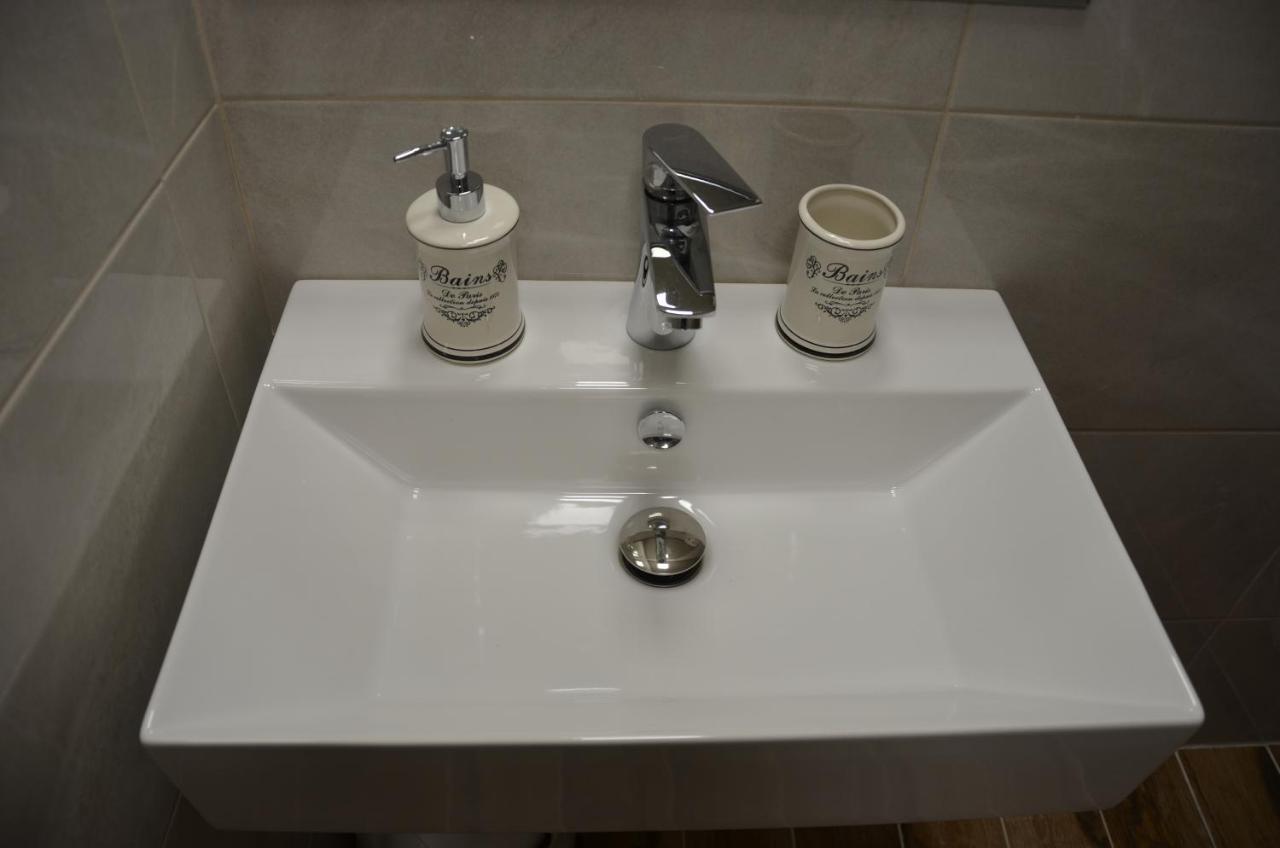 Guesthouse Zlatý Hrozen Česká Lípa Exteriér fotografie
