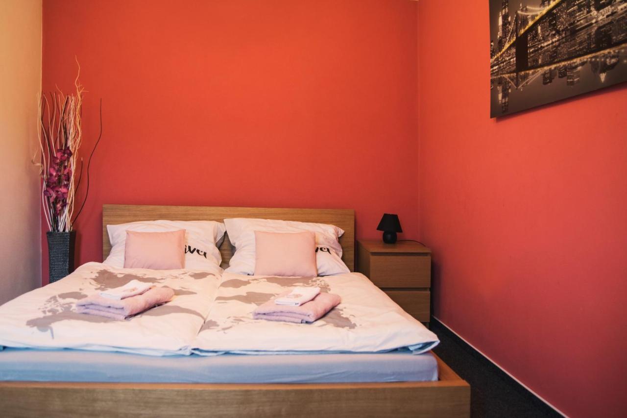 Guesthouse Zlatý Hrozen Česká Lípa Exteriér fotografie