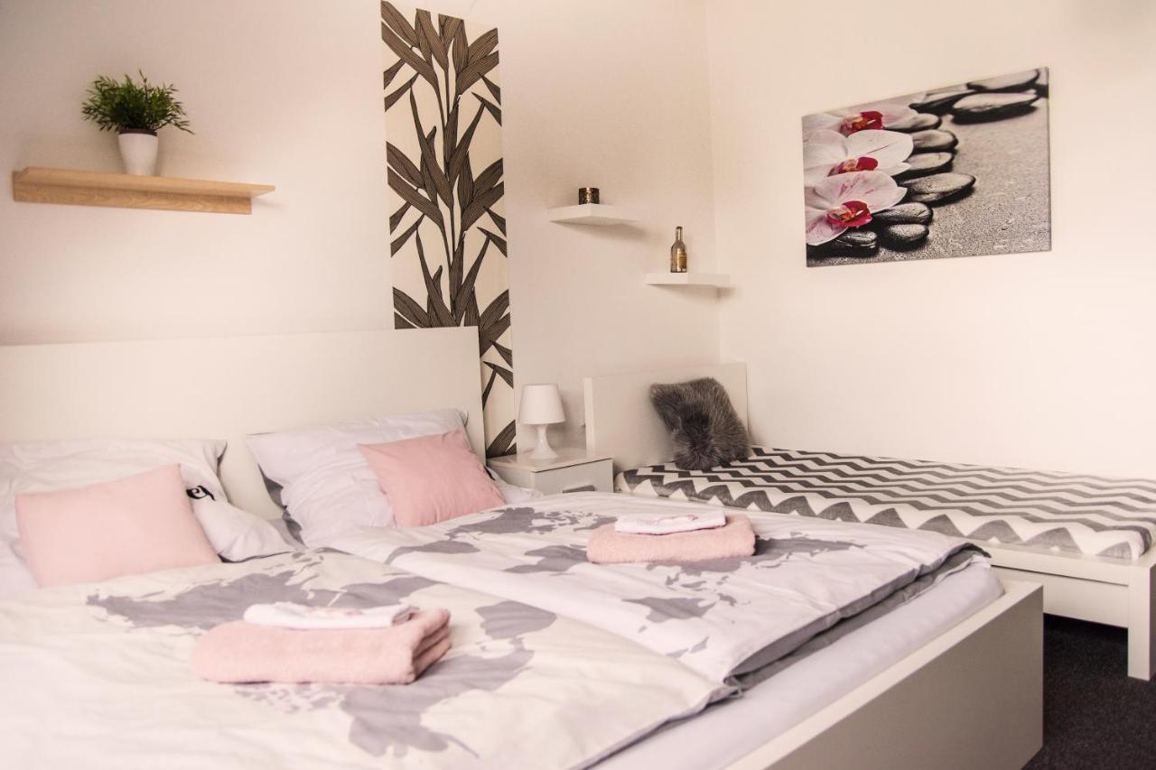 Guesthouse Zlatý Hrozen Česká Lípa Exteriér fotografie