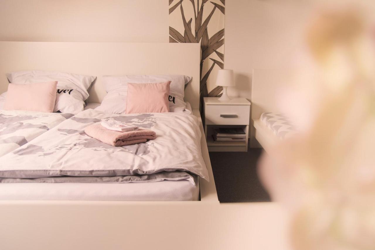 Guesthouse Zlatý Hrozen Česká Lípa Exteriér fotografie
